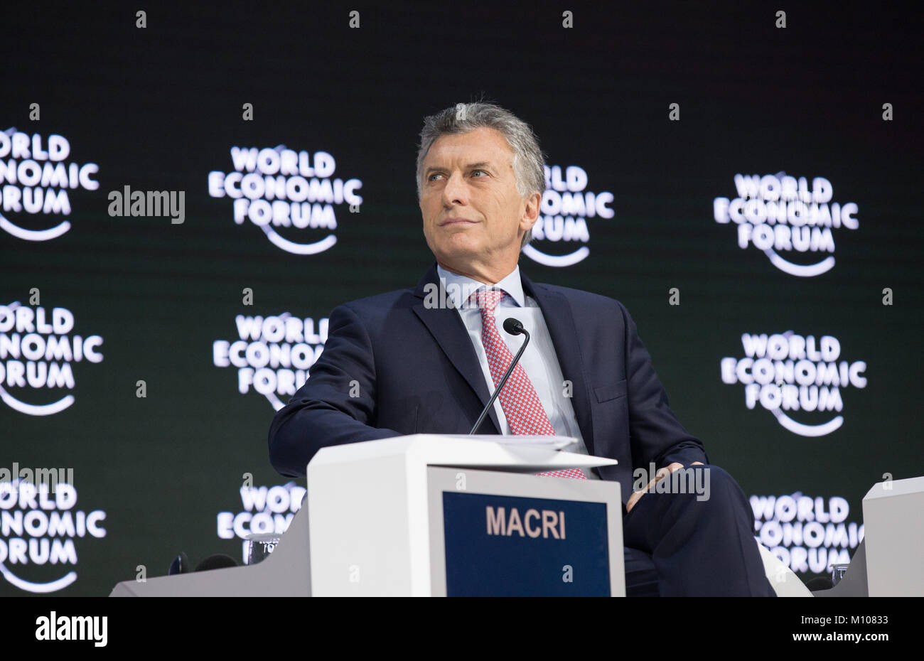 (180125) - Davos, Januar 25, 2018 (Xinhua) - Argentinische Präsident Mauricio Macri besucht die 48. jährlichen Treffen des World Economic Forum (WEF) in Davos, Schweiz, Jan. 25, 2018. Die 48th World Economic Forum (WEF) Jahrestagung Dienstag in Davos eröffnet. (Xinhua / Xu Jinquan) (ZF) Stockfoto
