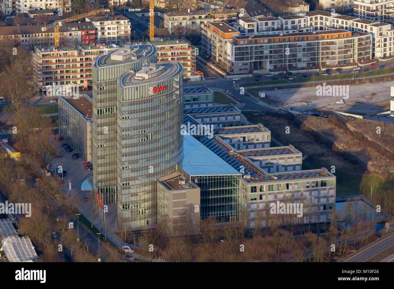 Luftaufnahme, EON Ruhrgas Headquarters in Essen Bredeney, Essen, Ruhr, Nordrhein-Westfalen, Deutschland, Europa, Vögel-Augen-blick, Luftaufnahme, Luftbild photogra Stockfoto