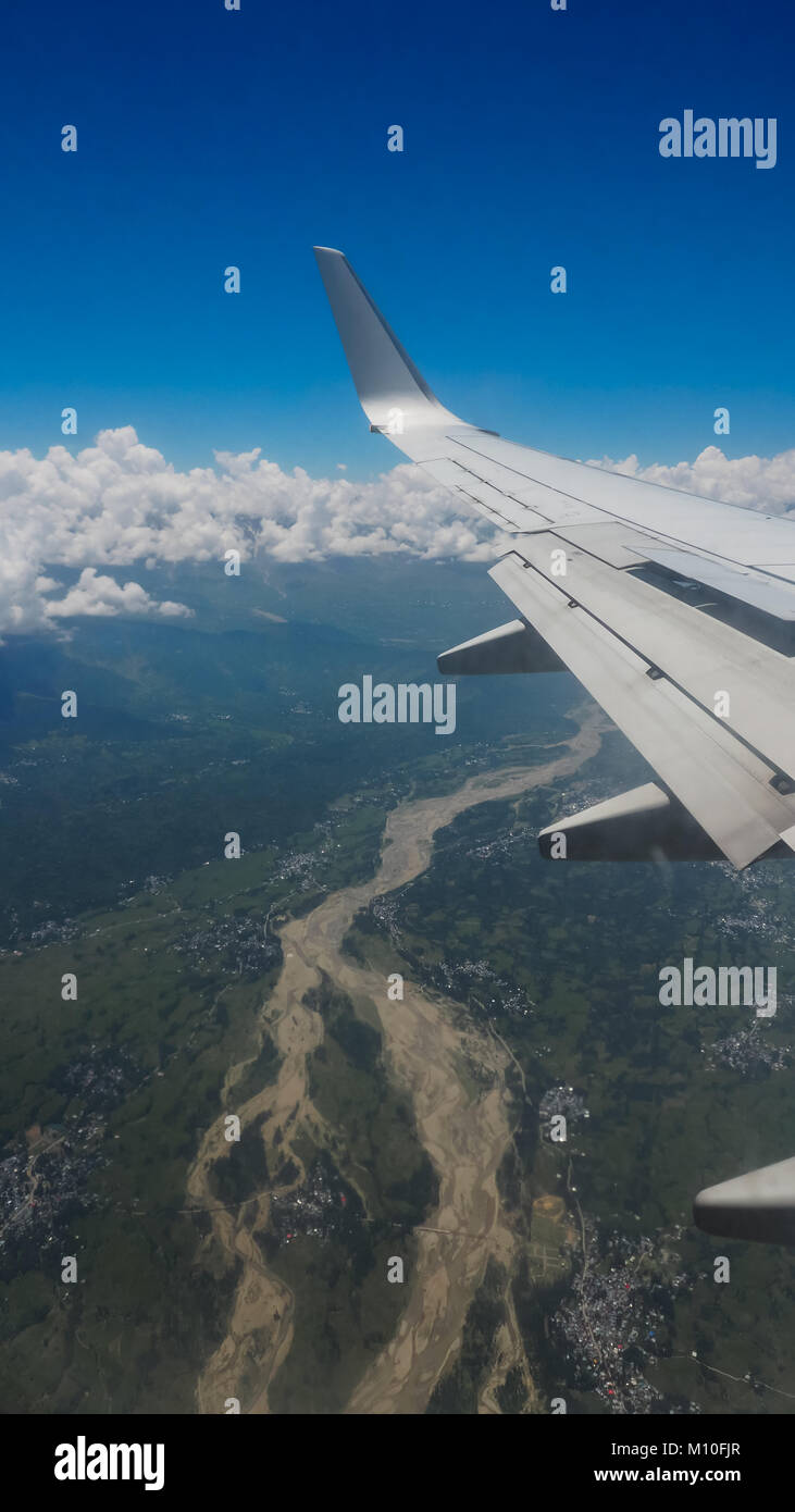 Luftaufnahme von Flugzeug mit Flügel Stockfoto