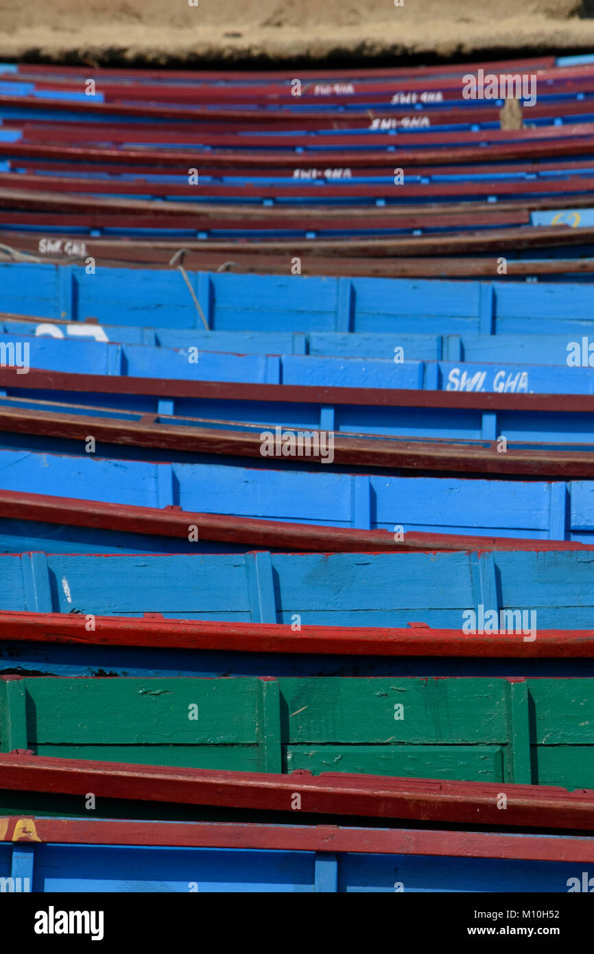 Boote auf dem See Lakeside am See Pewa, Pokhara, Nepal Stockfoto