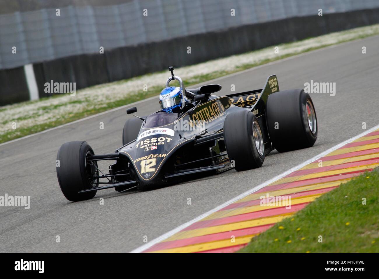 Mugello am 1. April 2007: Unbekannte laufen auf klassische F1-Wagen 1981 Lotus 88 auf Mugello in Italien in Mugello Historic Festival. Stockfoto