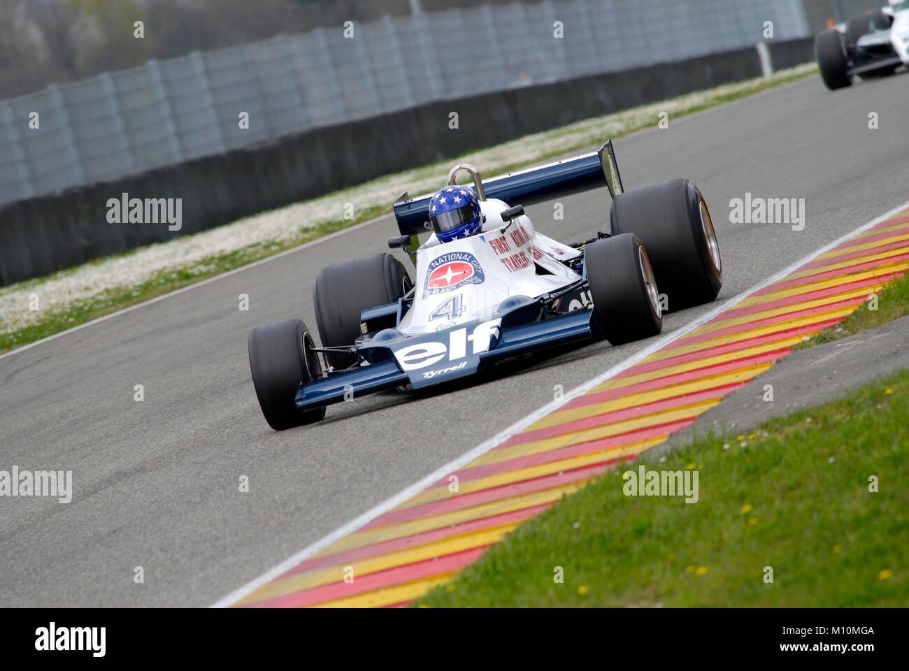 Mugello am 1. April 2007: Unbekannte laufen auf klassische F1-Wagen 1978 Tyrrell 008 ex Patrick Depailler auf Mugello in Italien. Stockfoto