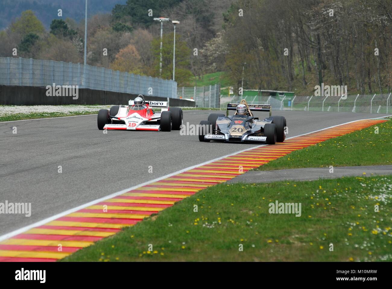 Mugello am 1. April 2007 Unbekannte laufen auf klassische F1Wagen
