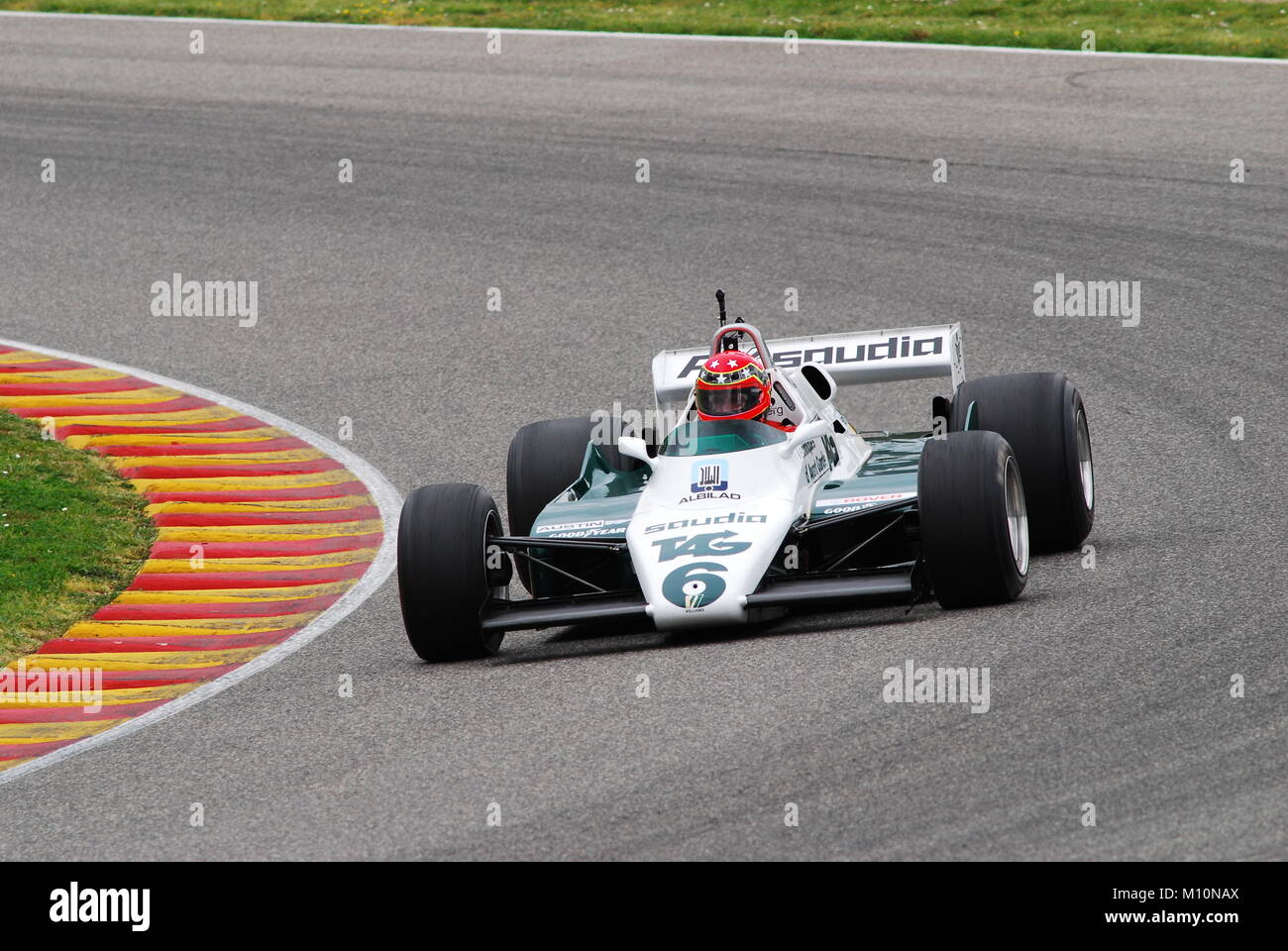 Mugello am 1. April 2007: Unbekannte laufen auf klassische F1-Wagen 1982 Williams FW08 auf Mugello in Italien in Mugello Historic Festival. Stockfoto