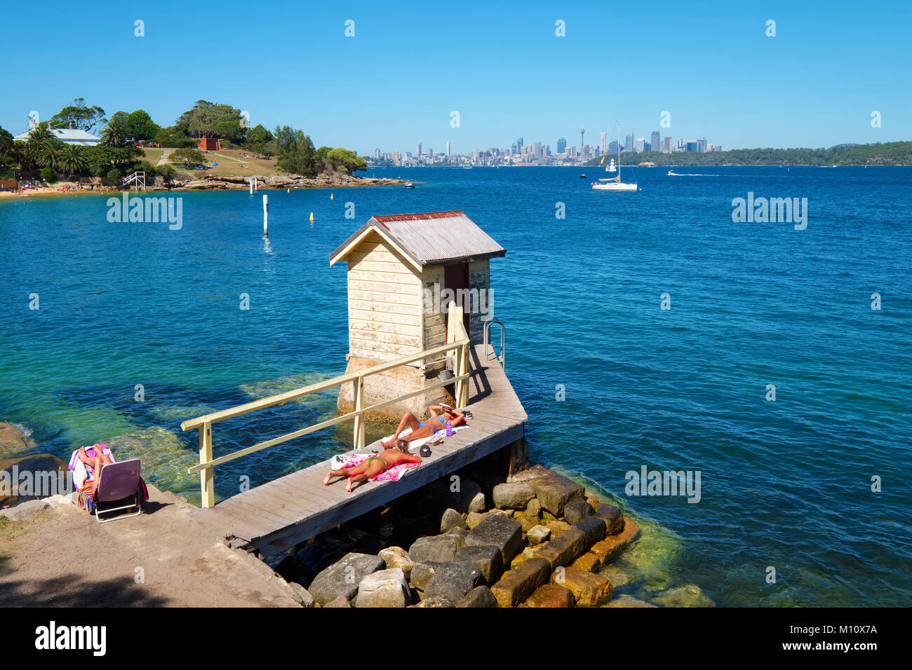 Camp Cove Beach an einem heissen Sommertag, South Head Reserve, Watsons Bay, Sydney, Australien. Stockfoto