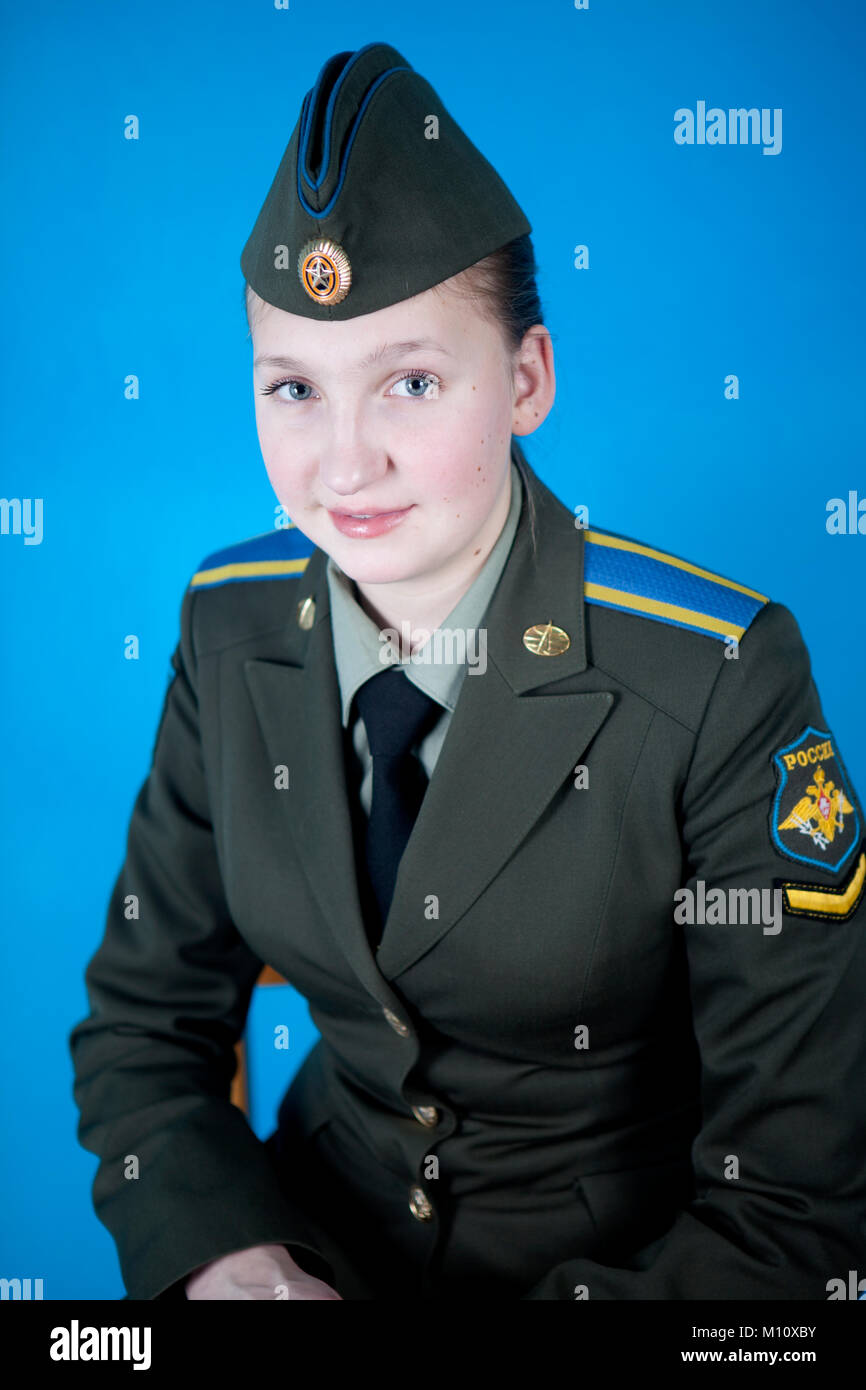 Mädchen student sitzt auf einem Stuhl Stockfoto