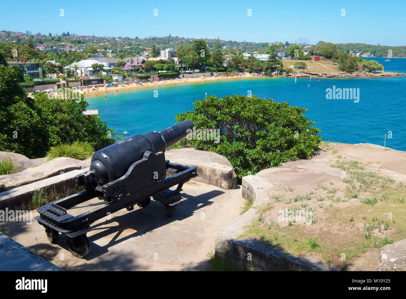 Alte historische Geschützstellungen entlang South Head Heritage Trail, Watsons Bay, Sydney, Australien. Stockfoto