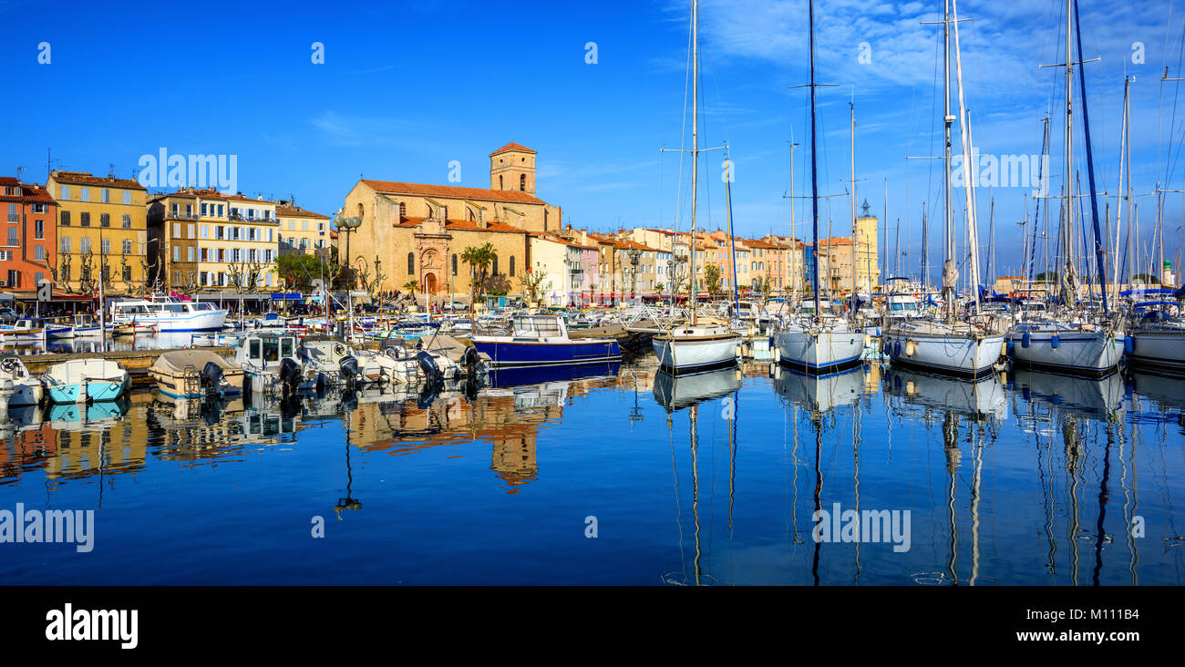 Panorama der Altstadt und Hafen von La Ciotat von Marseille, Provence, Frankreich Stockfoto