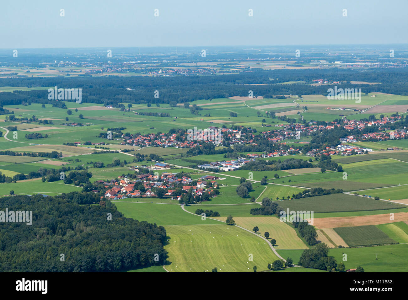 Luftaufnahme von Entraching und Finning, Bayern, Deutschland Stockfoto