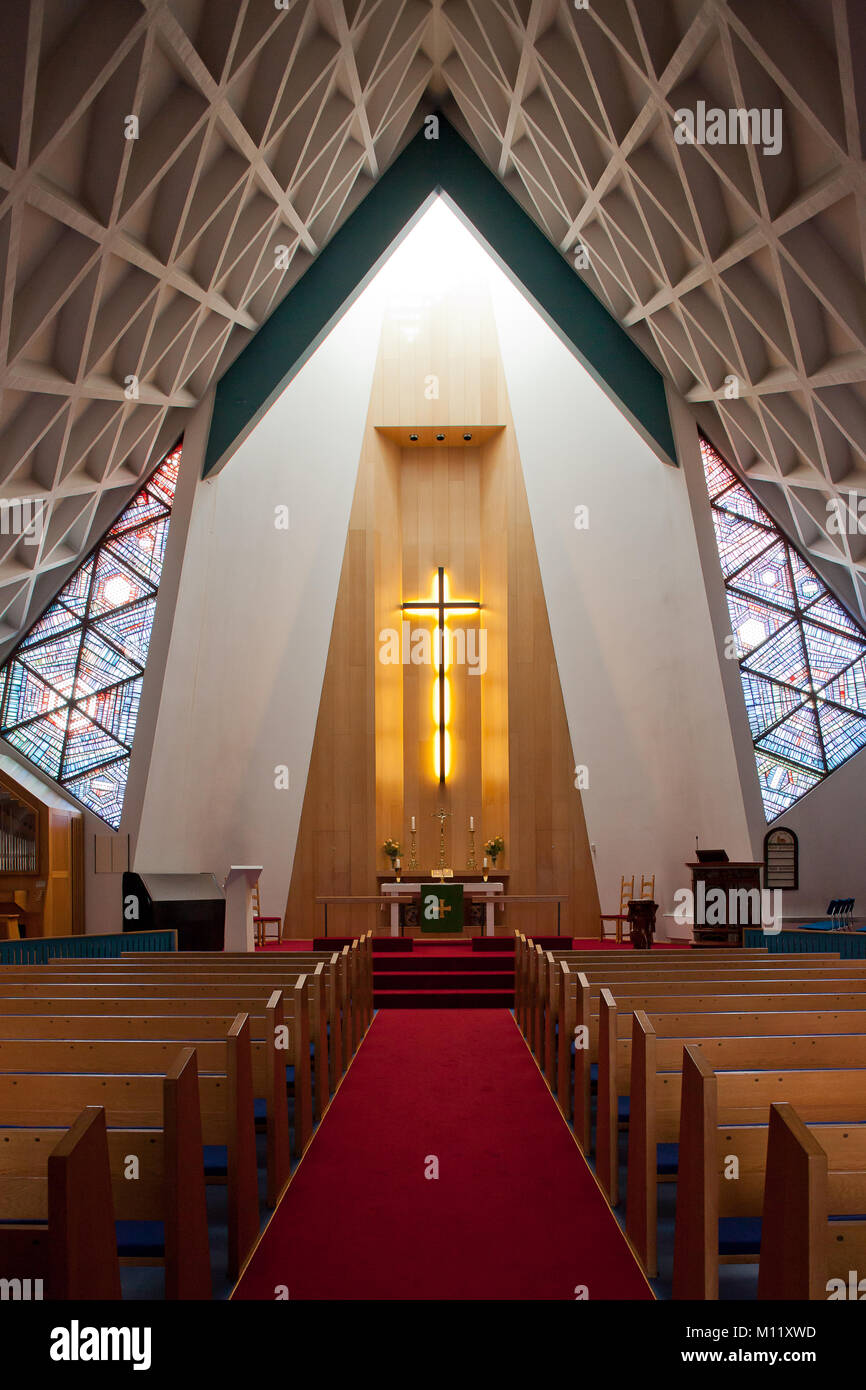 Moderne Kirche vom Architekten Hákon Hertevig im Dorf Olafsvik, Island Stockfoto