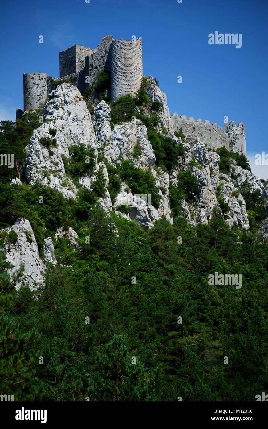 Von Roquefixade im Süden von Frankreich, durch die Katharer errichtet, die eine gnostische Version des Christentums. Sie sind durch viele alternative Uhr glaubte Stockfoto