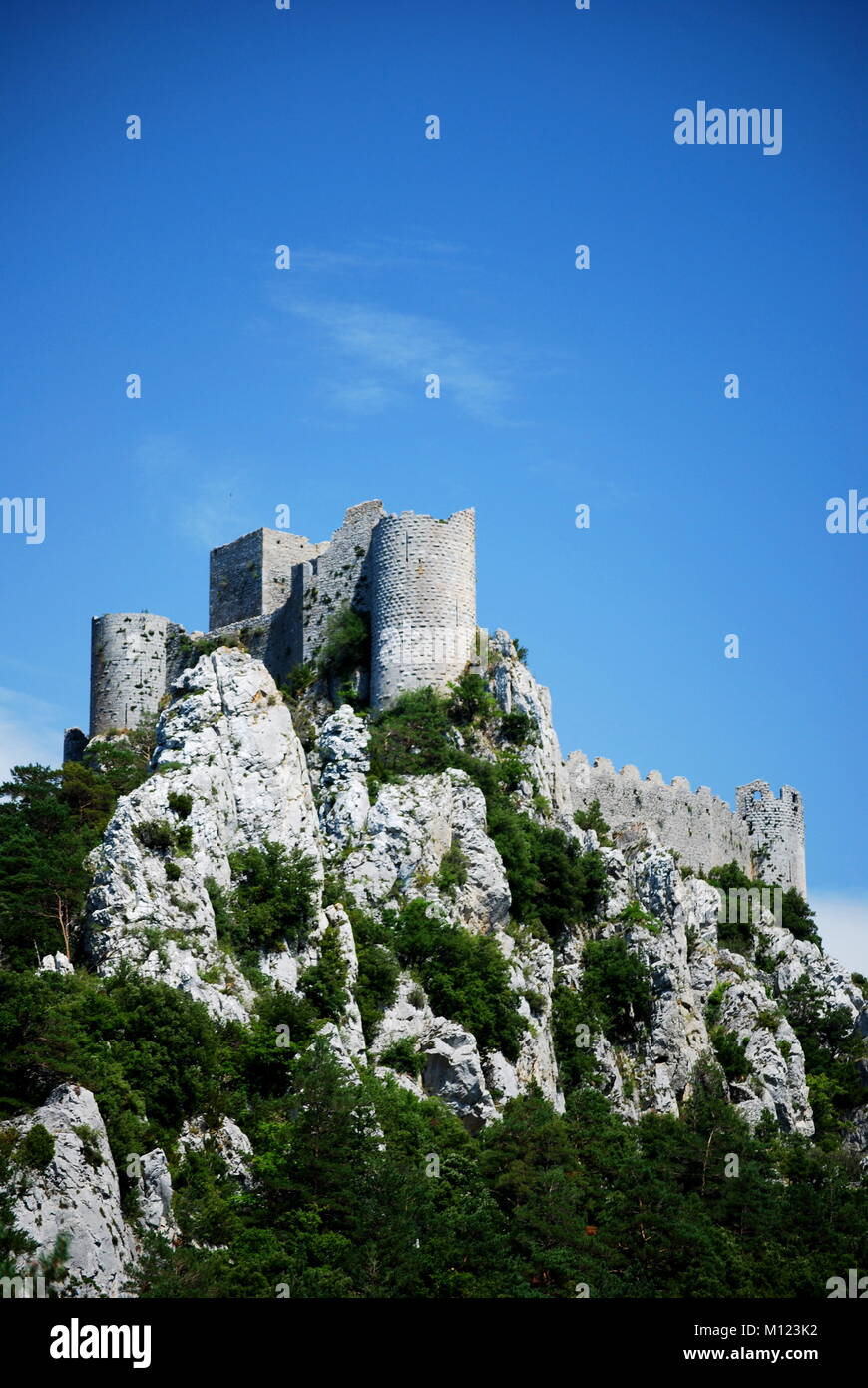 Von Roquefixade im Süden von Frankreich, durch die Katharer errichtet, die eine gnostische Version des Christentums. Sie sind durch viele alternative Uhr glaubte Stockfoto