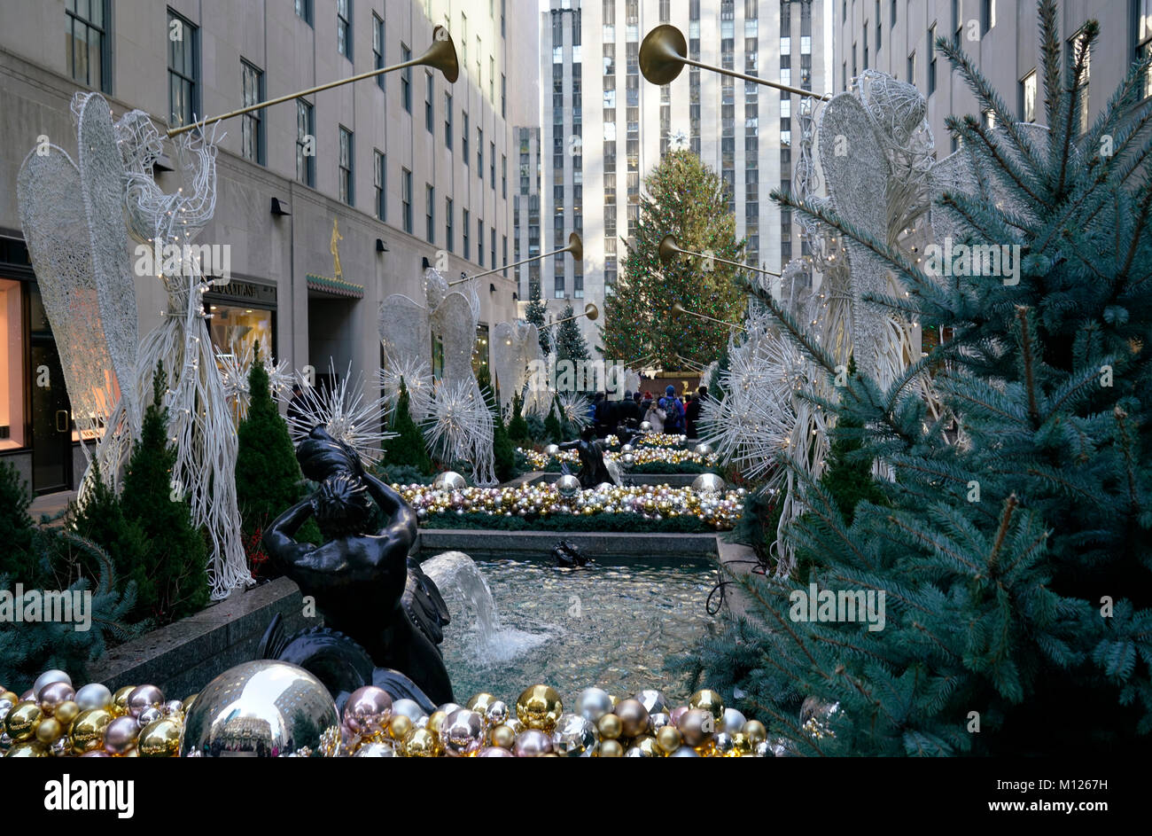 Weihnachten Dekorationen im Rockefeller Center. Manhattan, New York City, USA. Stockfoto