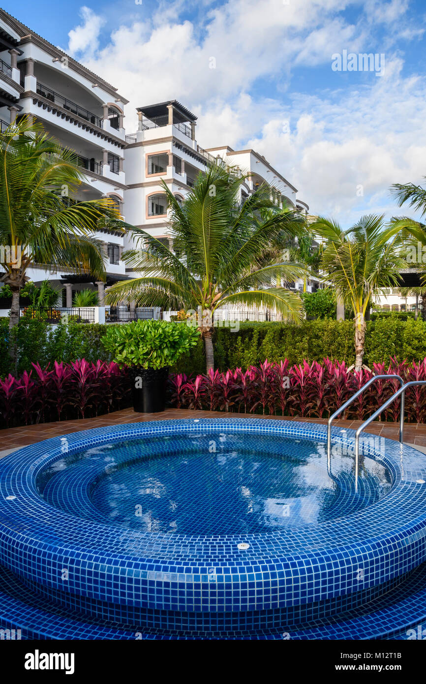Whirlpool Pool des Grand Residences Riviera Cancun, Riviera Maya, Puerto Morelos, Quintana Roo, Yucatan, Mexiko. Stockfoto