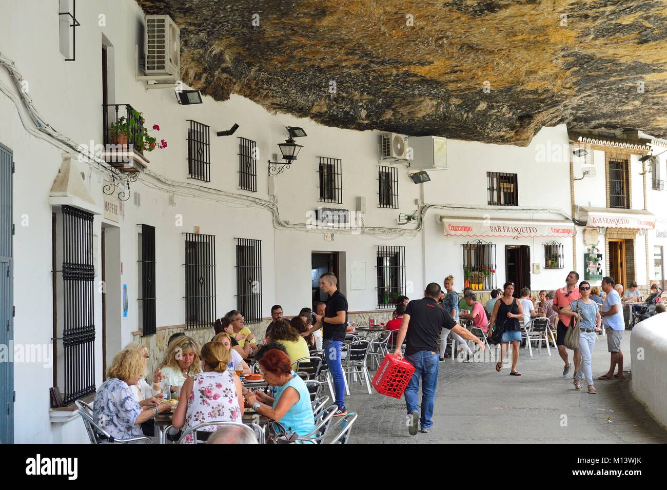 Spanien, Andalusien, weißen Dörfer (Pueblos Blancos), Setenil Dorf Stockfoto