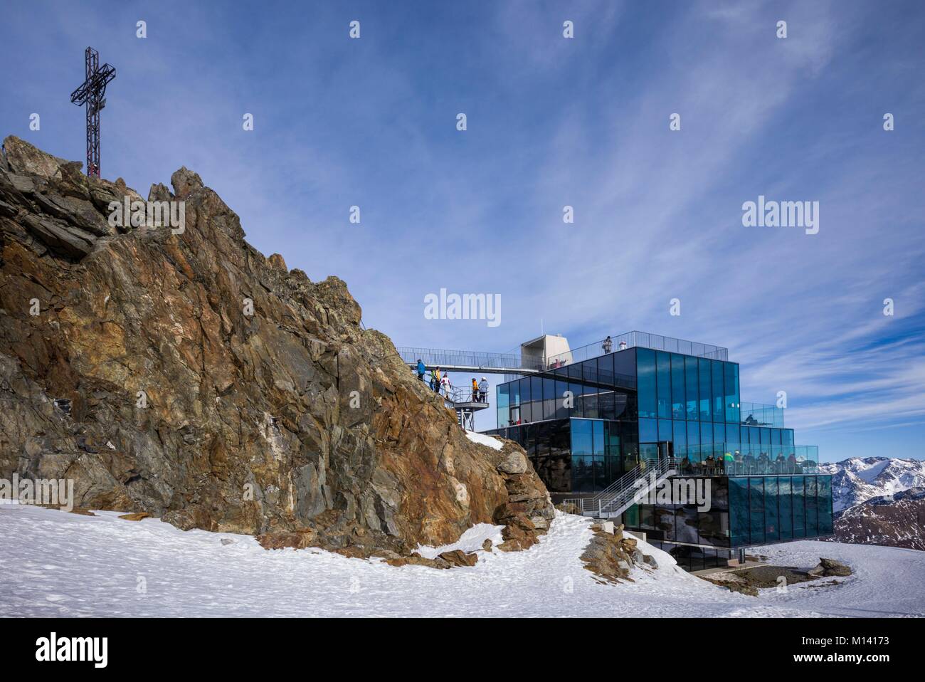 Österreich, Tirol, Sölden, Gaislachkogl Otztal Ski Mountain, Gaislachkogl Gipfel, Höhe 3059 m, Eis Q gourmet restaurant Stockfoto