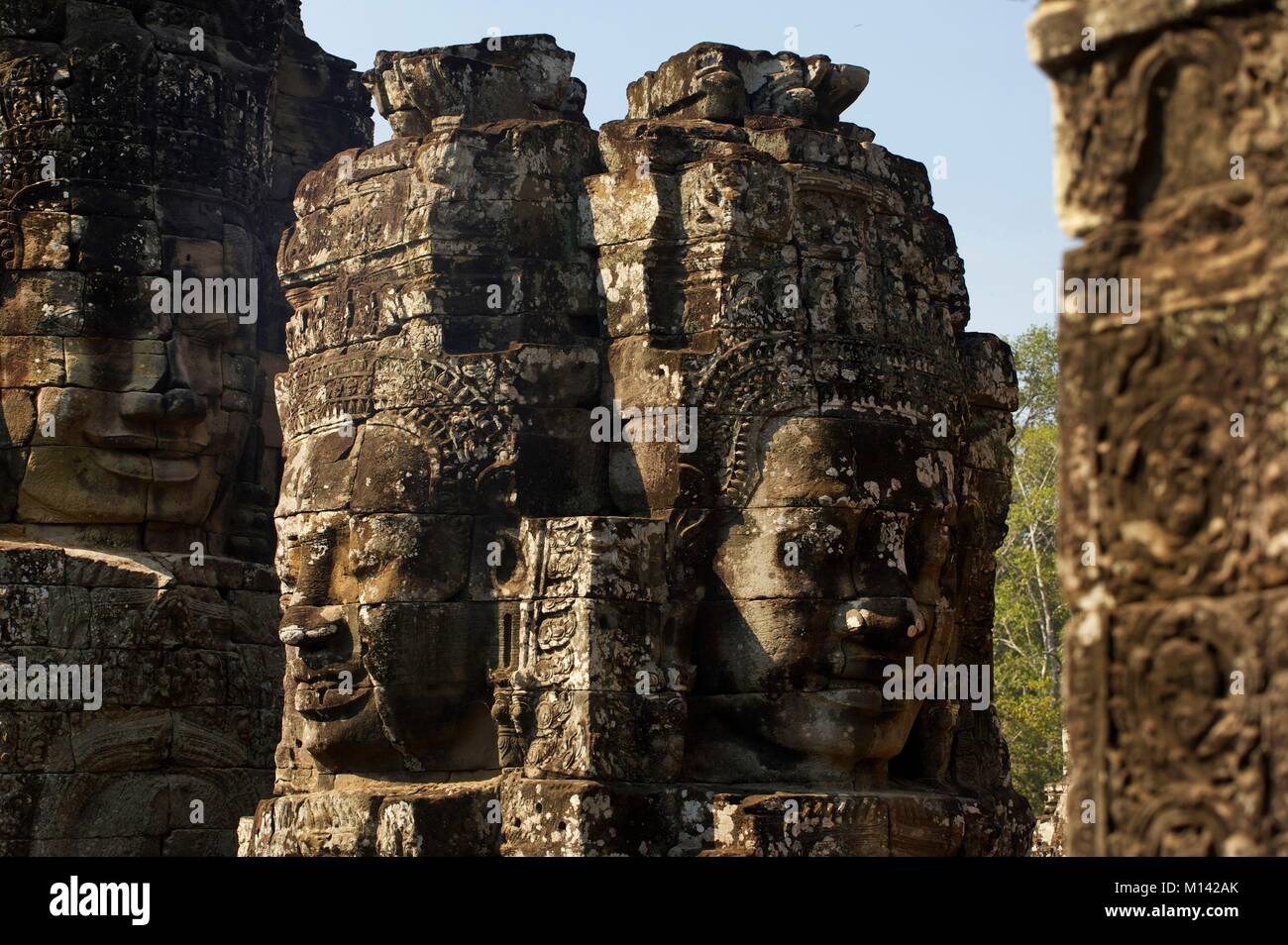 Kambodscha, Angkor, als Weltkulturerbe von der UNESCO, geschnitzten Köpfen der Bodhisattva die Komposition der Bayon, die wichtigsten Tempel der alten Khmer Stadt Angkor Thom Stockfoto