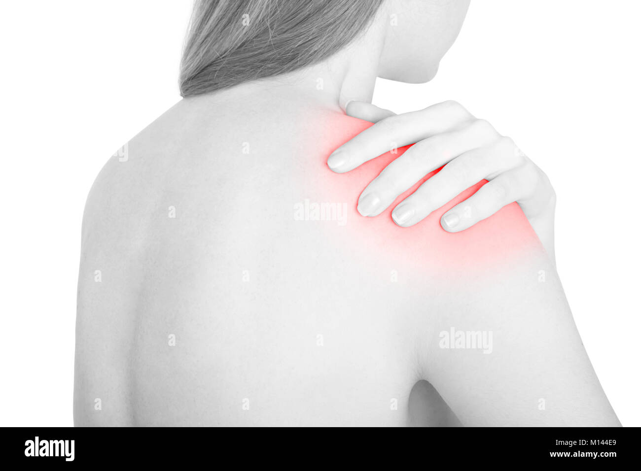 Junge Frau mit Schmerzen Schulter, Rot auf Weiß, Beschneidungspfade isoliert im Lieferumfang enthalten Stockfoto