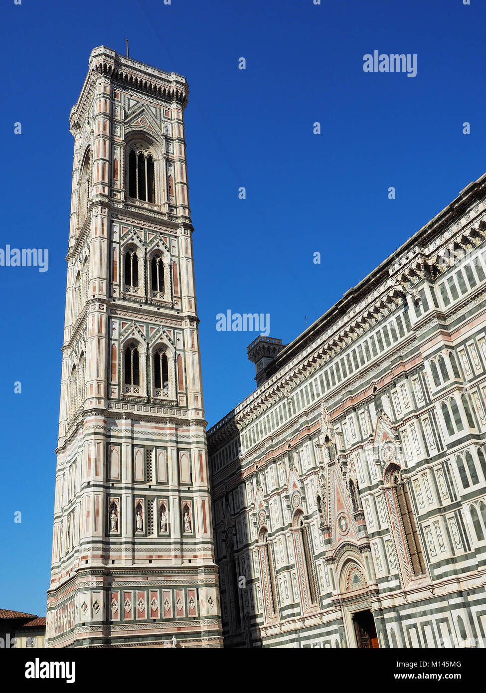 Europa, Italien, Toskana, Florenz, Giotto Glockenturm im Renaissance Basilika Santa Maria del Fiore in Piazza del Duomo Stockfoto