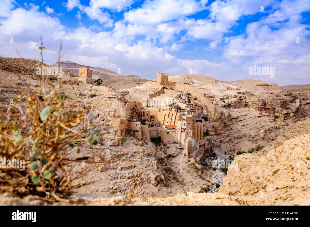 Ein Blick auf die griechisch-orthodoxen Mar Sabas Monastery von der gegenüberliegenden Seite des Kidron Stockfoto