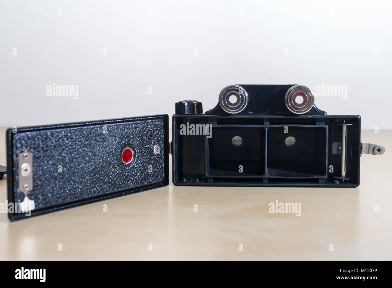 Ein Coronet 3D-Kamera Fernglas Version, von der Coronet Camera Company um 1954 hergestellt, die in der Lage stereoskopische Fotos auf 127 Rollen Film zu nehmen Stockfoto