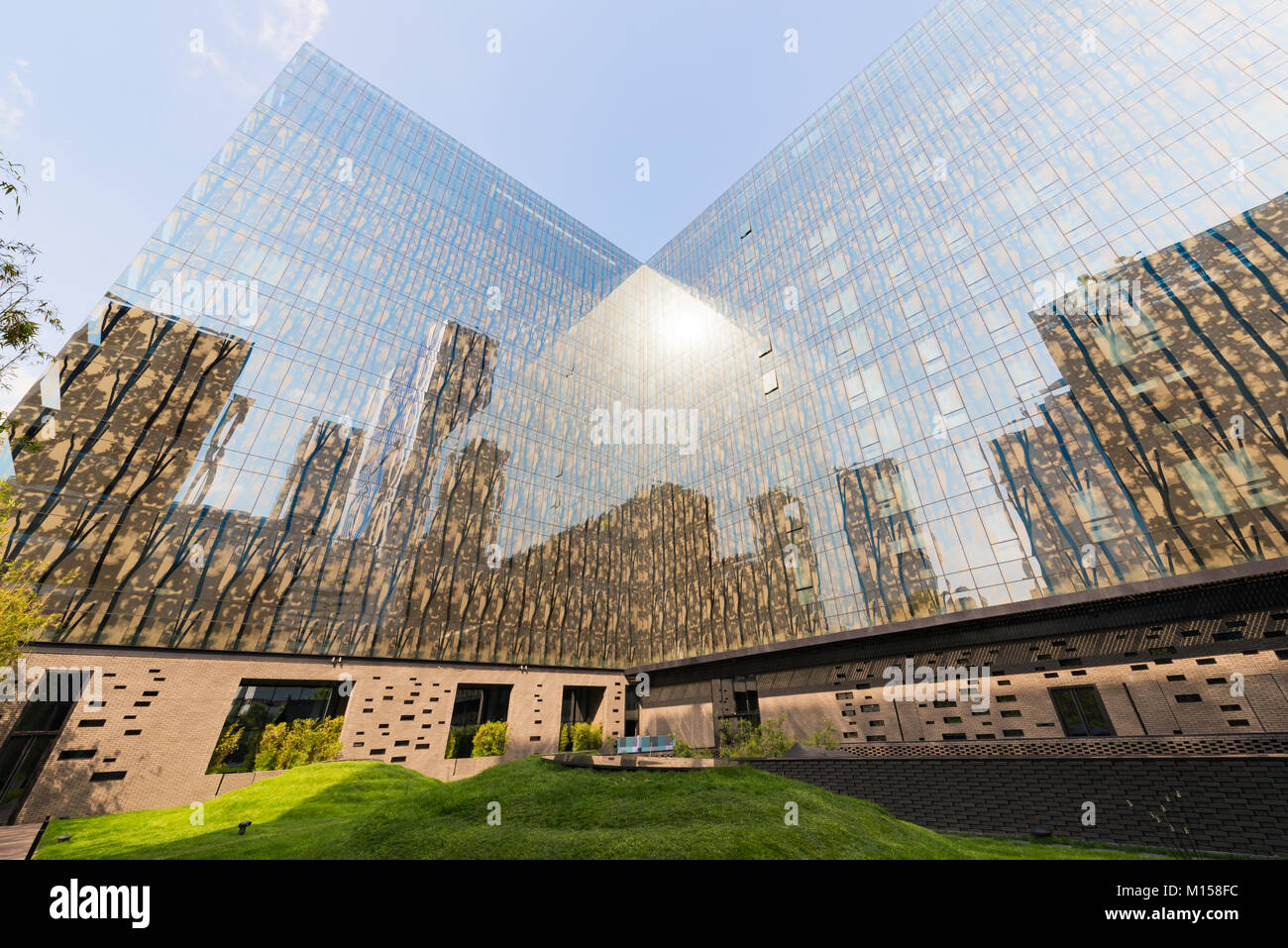 Chengdu Temple House Hotel Gebäude aus Glas Stockfoto