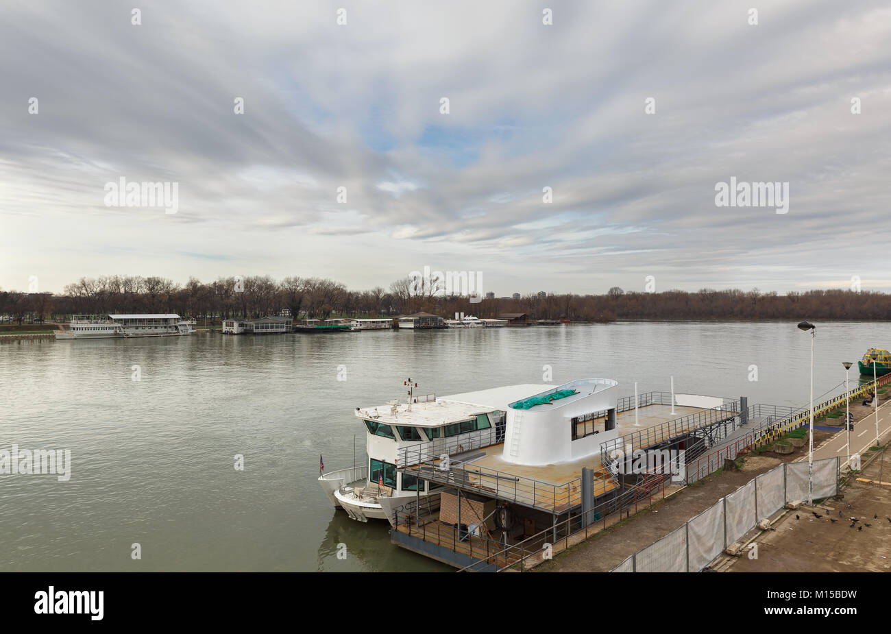 Landschaft am Fluss Save und Donau in Belgrad Stockfoto