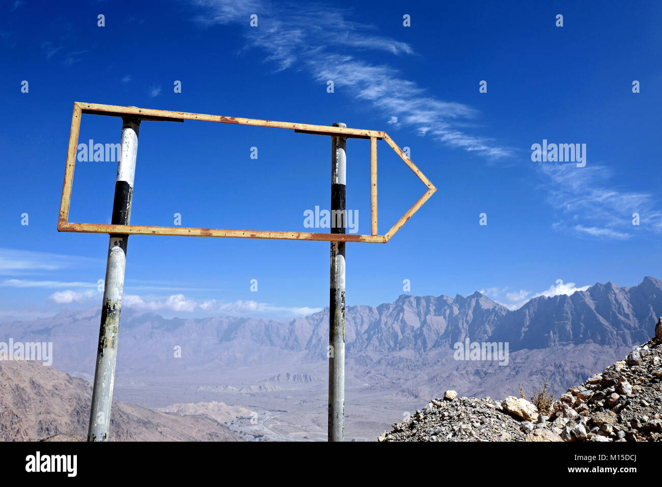 Der Weg zum Dorf Wakan, Oman Stockfoto