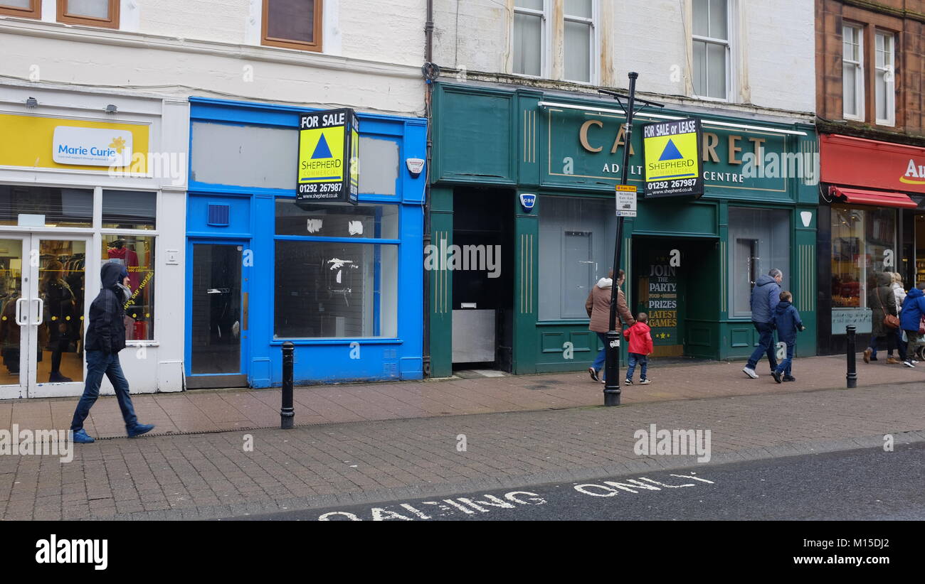 Ayr High Street und das Stadtzentrum war einmal ein Einkaufszentrum. Ändern shopping Muster und neue Einkaufszentren haben Verschlüsse und Rückgang resultiert. Stockfoto