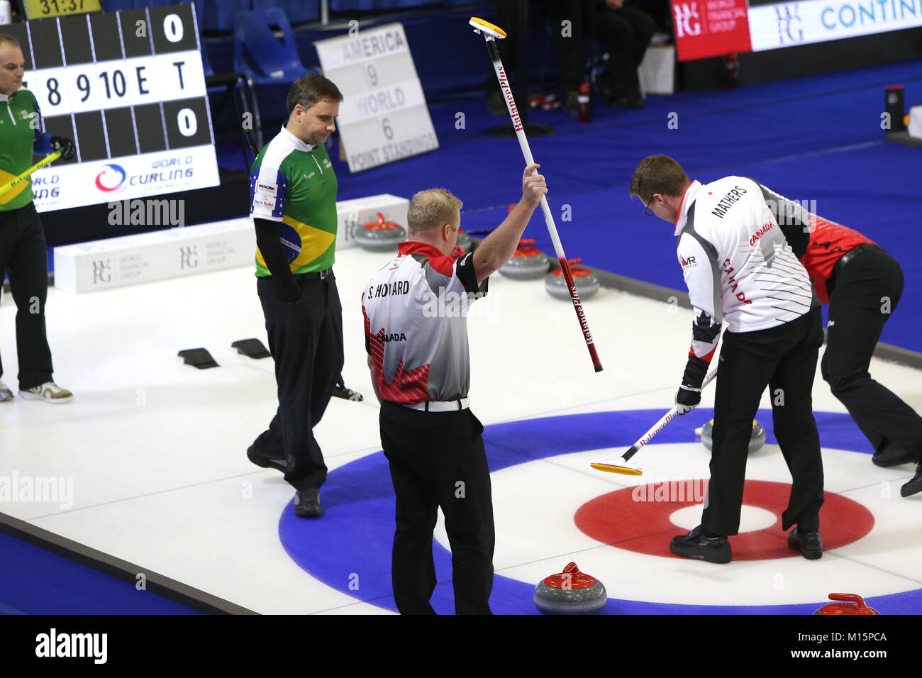 London, Ontario, Kanada, Jan 11-14 2018 Western Fair Sports Complex. Scott Howard und David Mathers Hilfe Kanada geben einen grossen Gewinn einen Punkt am zu sichern. Stockfoto