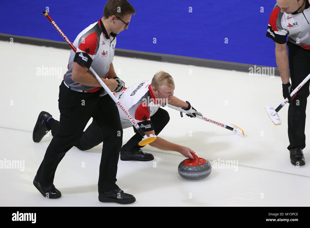 London, Ontario, Kanada, Jan 11-14 2018 Western Fair Sports Complex. Scott Howard und David Mathers Hilfe Kanada geben einen grossen Gewinn einen Punkt am zu sichern. Stockfoto