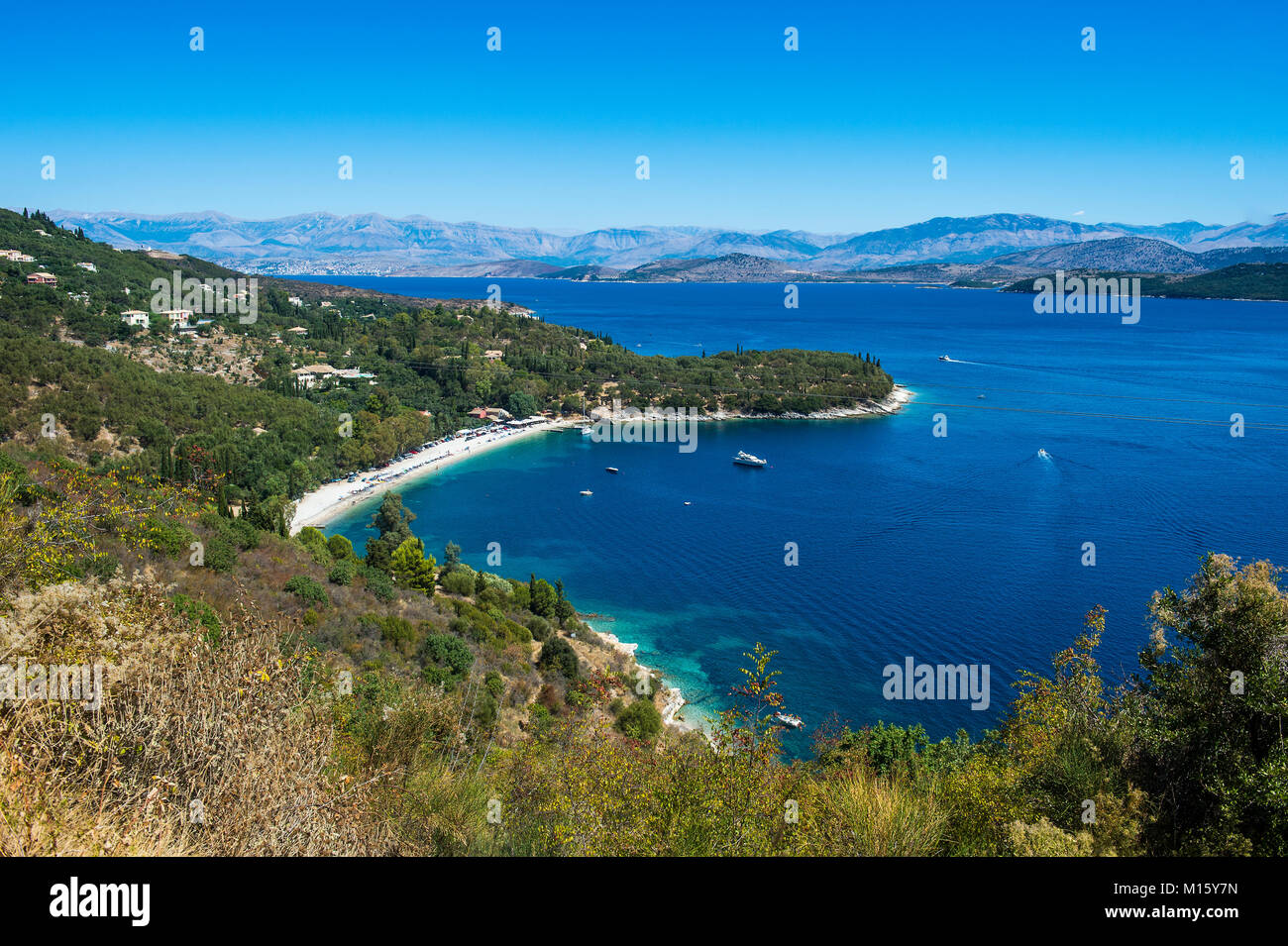 Blicken Sie über Kerasia Beach, Korfu, Ionische Inseln, Griechenland Stockfoto
