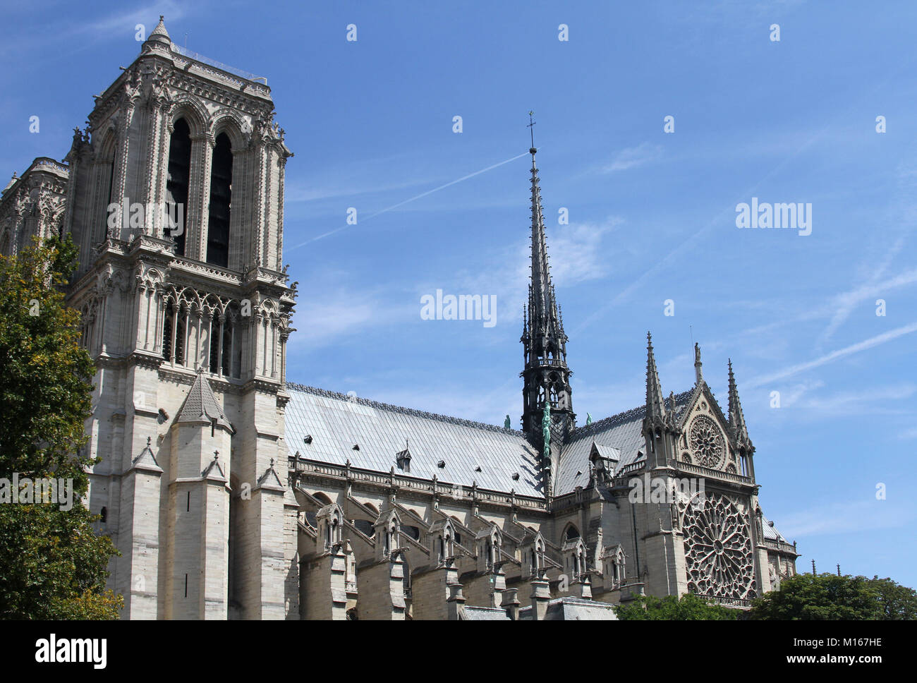 Die Kathedrale Notre-Dame aus dem Südwesten, Paris, Frankreich. Stockfoto