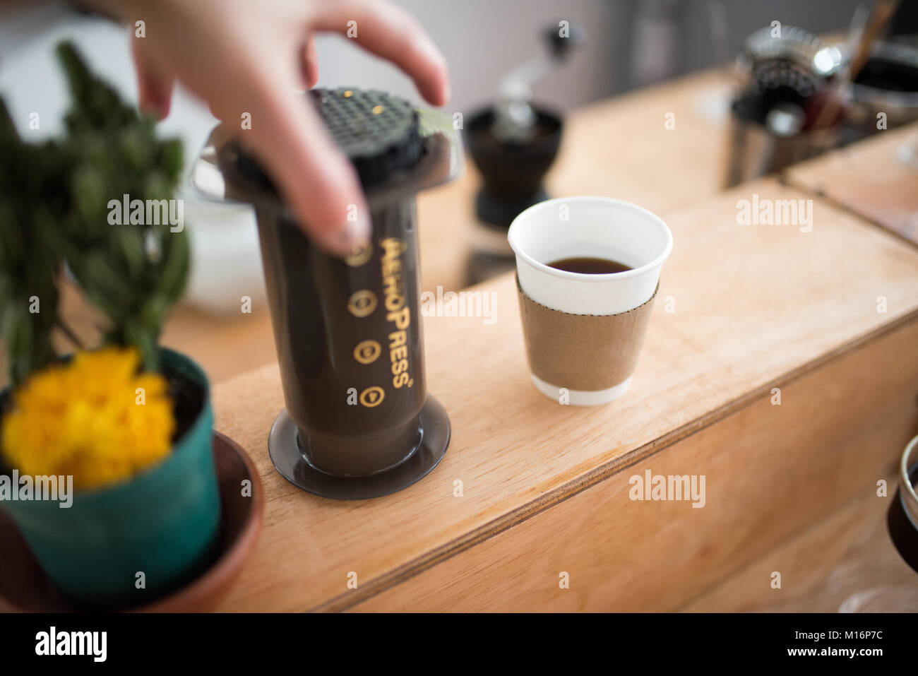 Vorbereitung frischen organischen Kaffee in Cali, Kolumbien Stockfoto