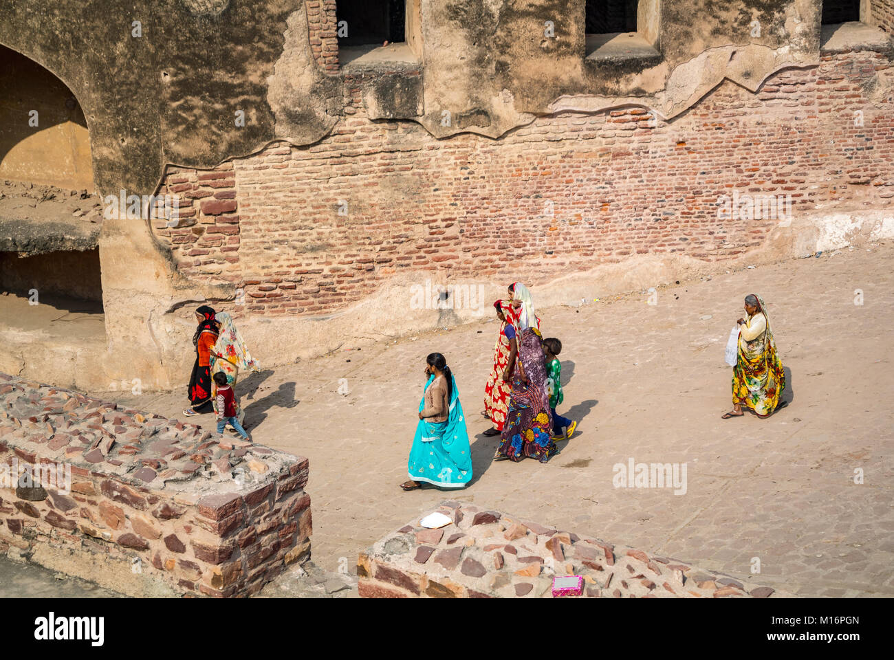 fatehpur sikri, Uttar Pradesh, Agra, Indien, 27.. Januar, 2017: Eine Stadt aus rotem Sandstein, die 1571 vom Moghul-Kaiser Akbar gegründet wurde. Stockfoto