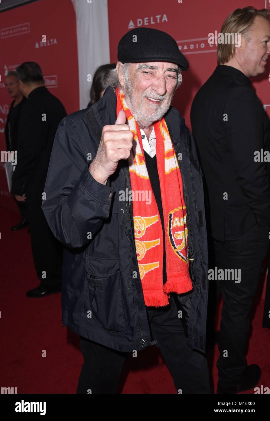 Fleetwood Mac, John McVie in der Ankunftshalle für 2018 MusiCares Person des Jahres, Radio City Music Hall, New York, NY 26. Januar 2018. Foto von: Derek Sturm/Everett Collection Stockfoto