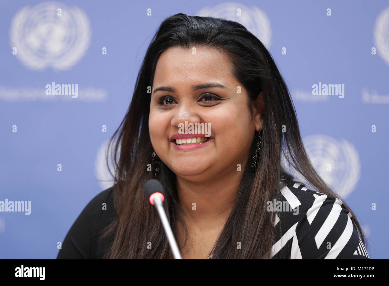 New York, NY, USA. 26 Jan, 2018. Vereinten Nationen, New York, USA, 26. Januar 2018 - Jayathma Wickramanayake, Un Secretary-General's Envoy auf Jugend Presser auf der ECOSOC 2018 Jugendforum Sitzungen (30. Januar 31) heute auf das UN-Hauptquartier in New York City. Foto: Luiz Rampelotto/EuropaNewswire Credit: Luiz Rampelotto/ZUMA Draht/Alamy leben Nachrichten Stockfoto