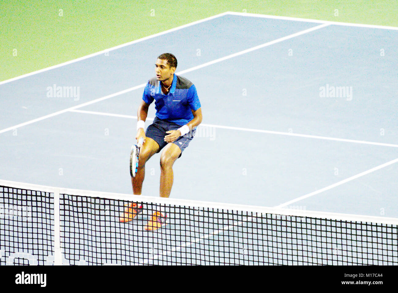 Pune, Indien. 1. Januar 2018. Ramakumar Ramanathan von Indien, in Aktion in der ersten Runde von Tata Open Maharashtra Tennis Turnier. Stockfoto
