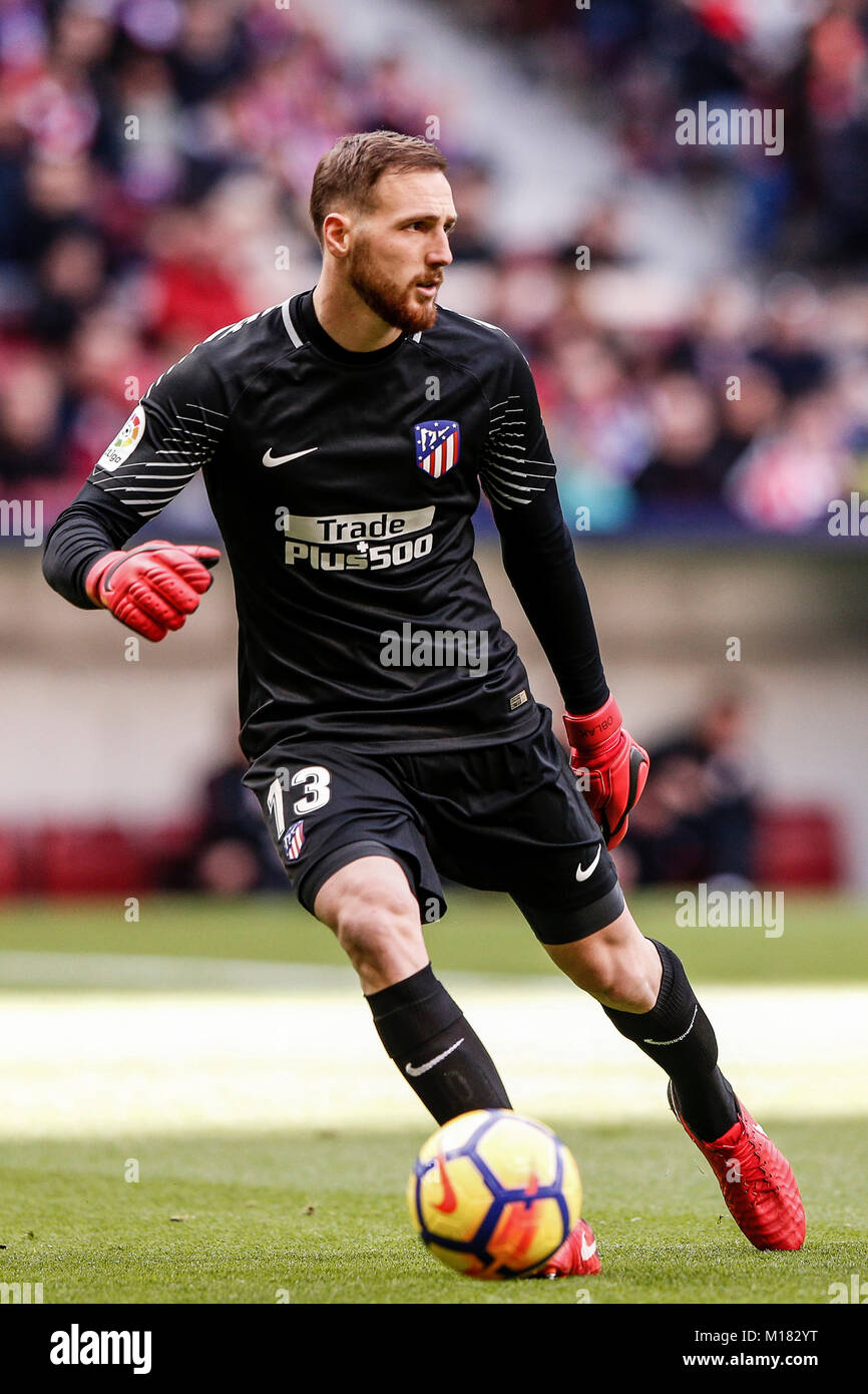Jan Oblak (Atletico de Madrid) in Aktion während der Partie La Liga Match zwischen Atletico de Madrid vs UD Las Palmas an der Wanda Metropolitano Stadion in Madrid, Spanien, 28. Januar 2018. Credit: Gtres Información más Comuniación auf Linie, S.L./Alamy leben Nachrichten Stockfoto