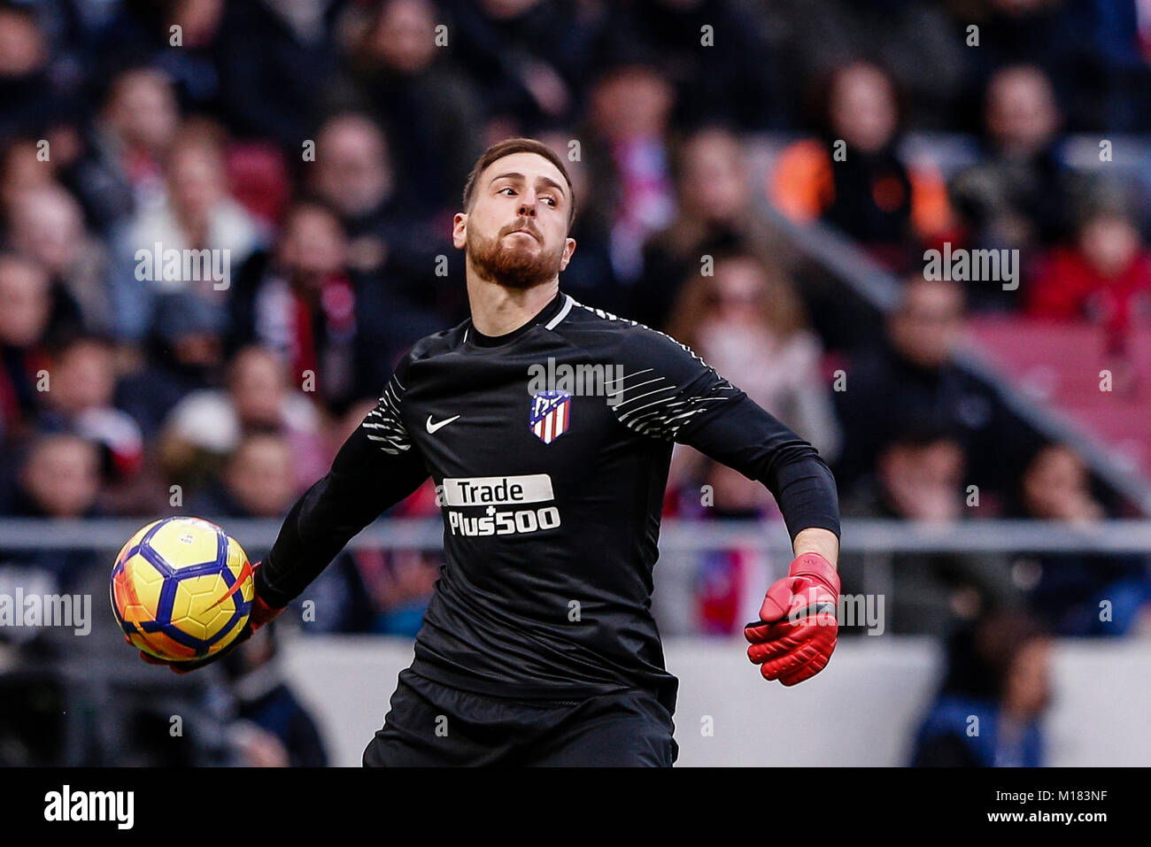 Jan Oblak (Atletico de Madrid) in Aktion während der Partie La Liga Match zwischen Atletico de Madrid vs UD Las Palmas an der Wanda Metropolitano Stadion in Madrid, Spanien, 28. Januar 2018. Credit: Gtres Información más Comuniación auf Linie, S.L./Alamy leben Nachrichten Stockfoto