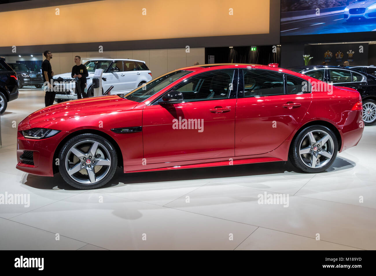 Brüssel - Jan 10, 2018: Jaguar XE Compact Executive Auto auf dem Automobil-Salon in Brüssel gezeigt. Stockfoto