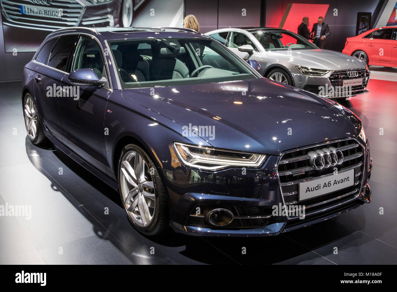 Brüssel - Jan 10, 2018: Audi A6 Avant Car auf dem Automobil-Salon in  Brüssel vorgestellt Stockfotografie - Alamy