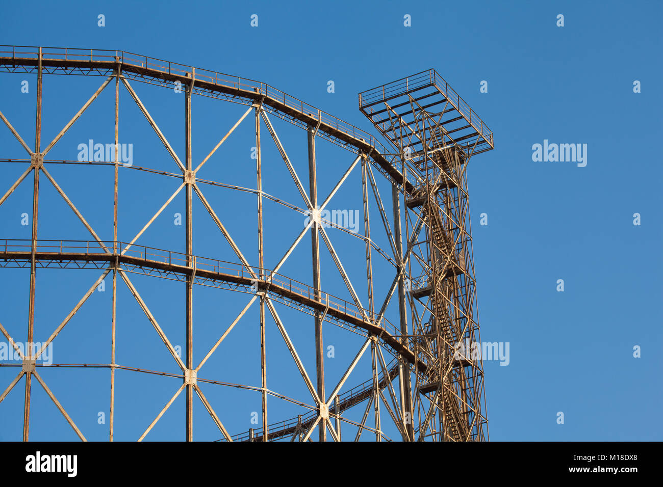Archäologie der industriellen Architektur: ALTEN GASOMETER CLOSEUP/Textur Stockfoto