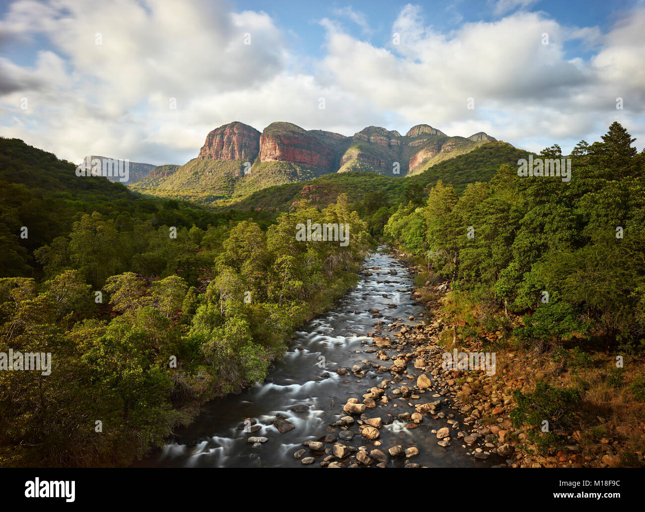 Drakensberge, drei Rondavels, Fluss Blyde River, Blyde River Canyon, Panorama Route, Provinz Mpumalanga, Südafrika Stockfoto