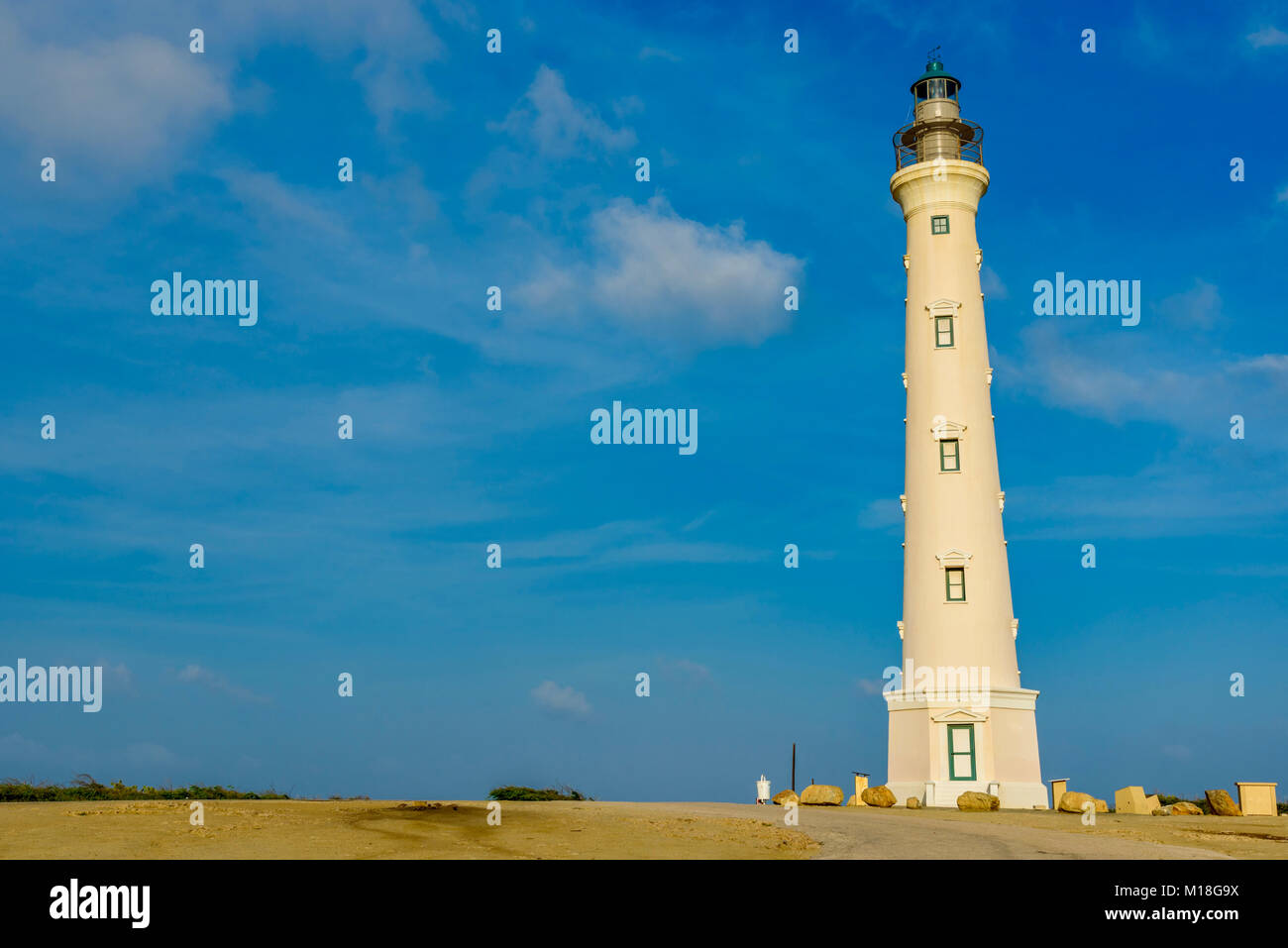 Blick auf den Leuchtturm "California" in Palm Beach, Aruba. Stockfoto