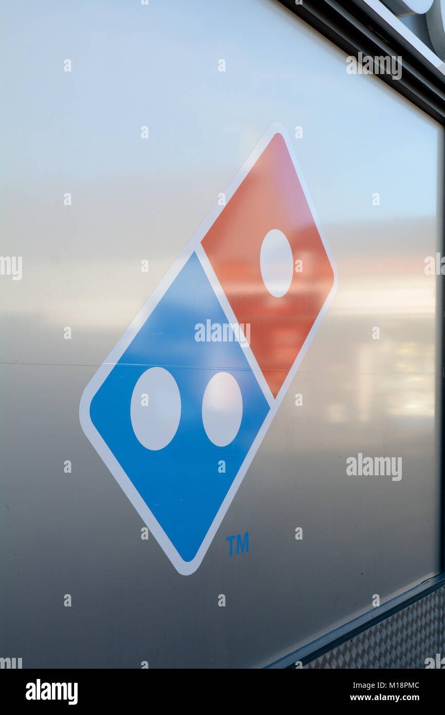 Dominos Pizza Anmelden Stockfoto