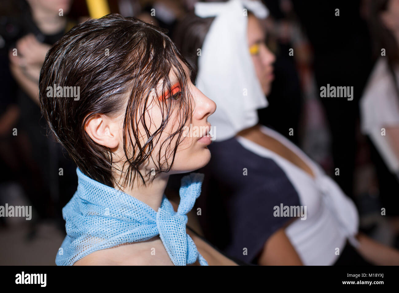 London, UK, 17. September 2016, Modell backstage Fashion Scout, London Fashion Week SS/17 an Freimaurer Hall. Mariusz Goslicki/Alamy Stockfoto