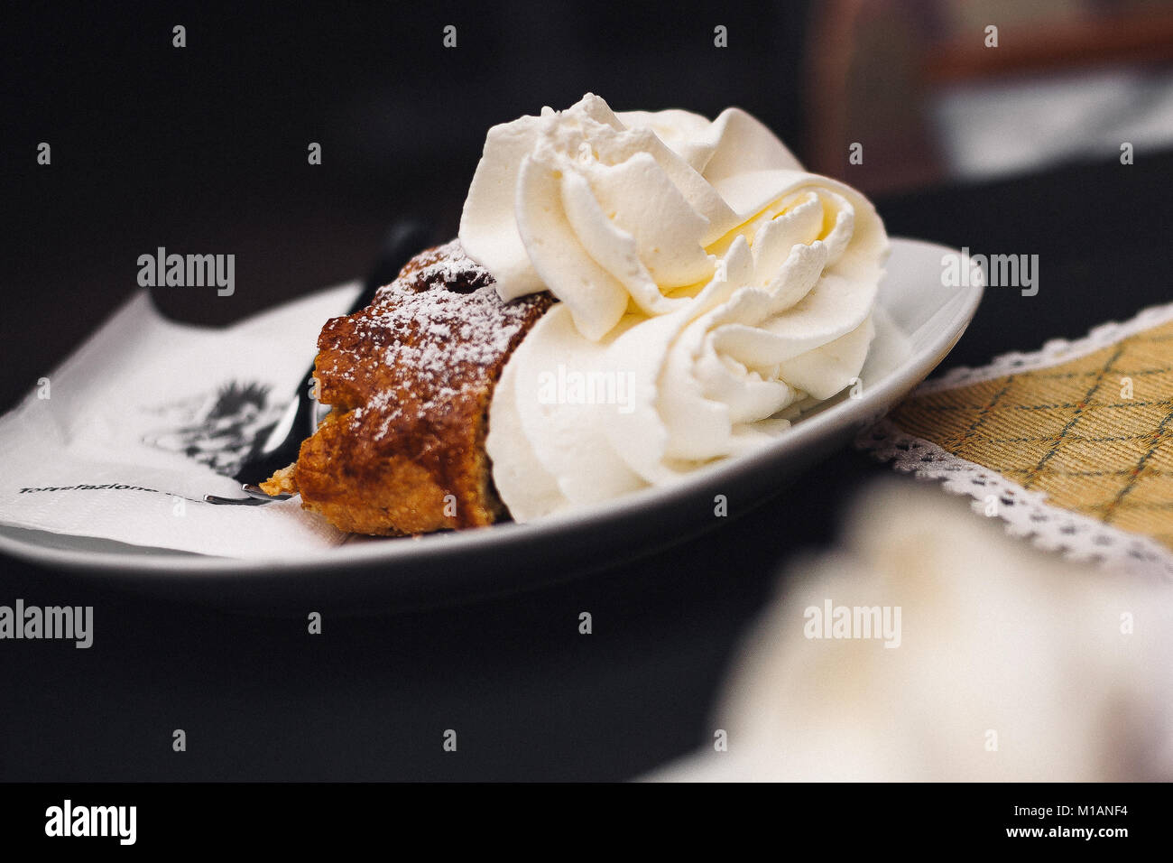 Die meisten berühmten Dessert in Dolomiten Stockfoto