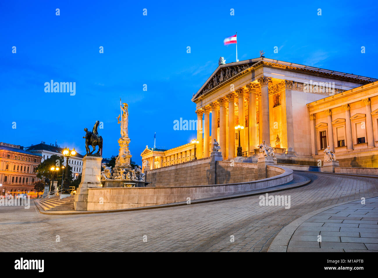 Wien, Österreich. Österreichisches Parlament Gebäude, Ringstraße, Innere Stadt in Wien. Stockfoto