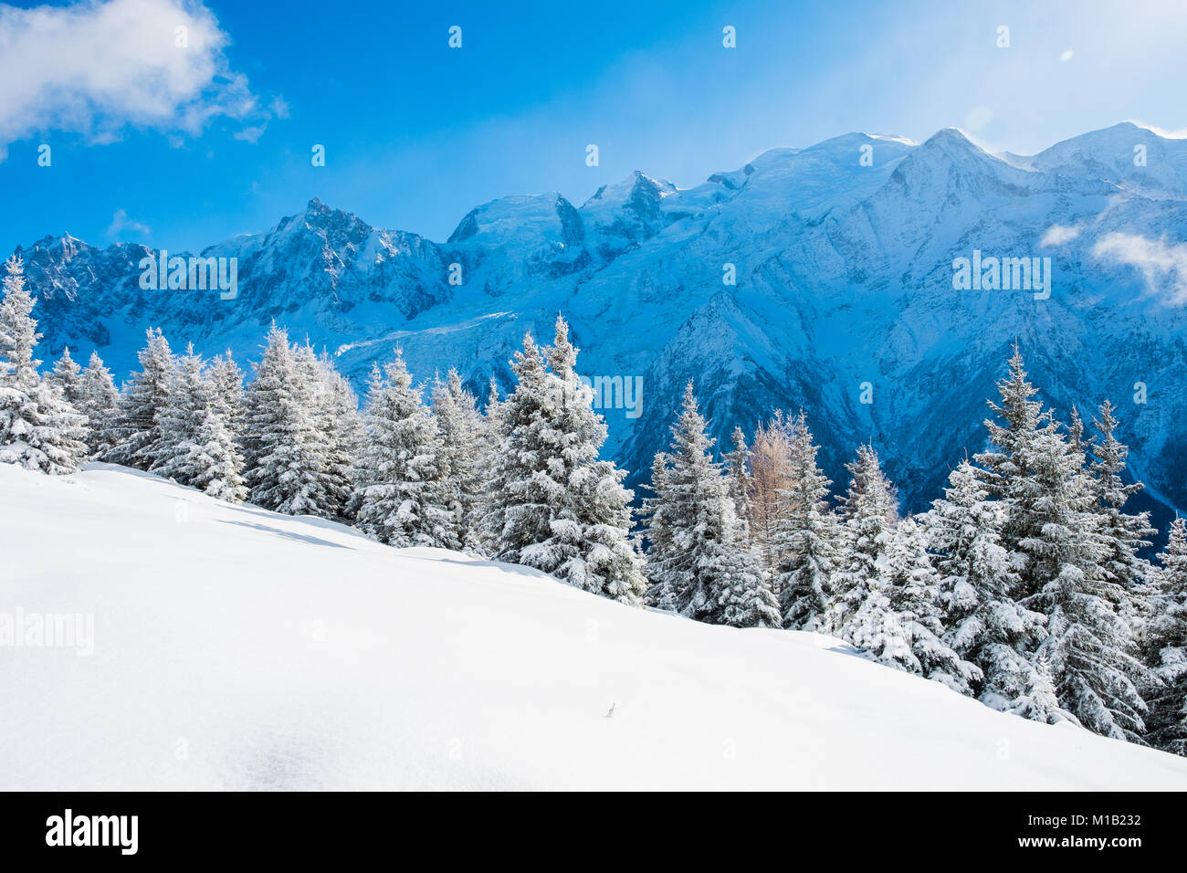 Winterlandschaft von Mont Blanc von Chalets de Chailloux, Chamonix, Frankreich Stockfoto